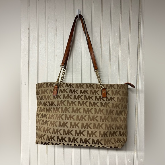 Michael Kors Brown and Tan Shoulder Bag - Picture 1 of 10